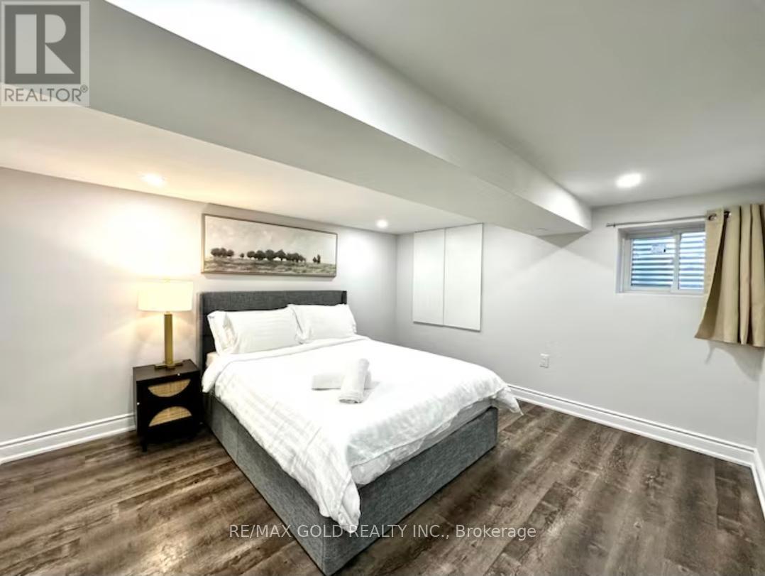 Lower - 1749 Wembury Road, Mississauga, Ontario  L5J 4G4 - Photo 7 - W12946530