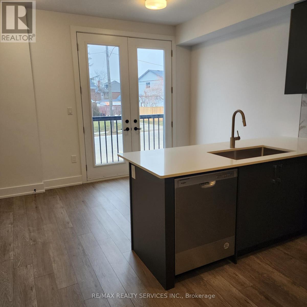43 - 99 Roger Street, Waterloo, Ontario  N2J 1A4 - Photo 6 - X12881640