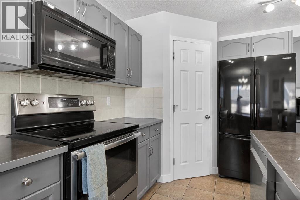 28 Elgin View SE, Calgary, Alberta  T2Z 4Z6 - Photo 16 - A2292658