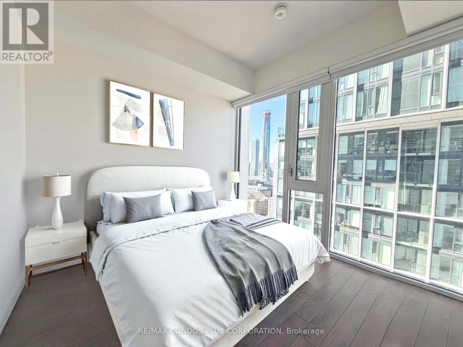 2115 - 158 Front Street E, Toronto, Ontario  M5A 0K9 - Photo 5 - C12816266