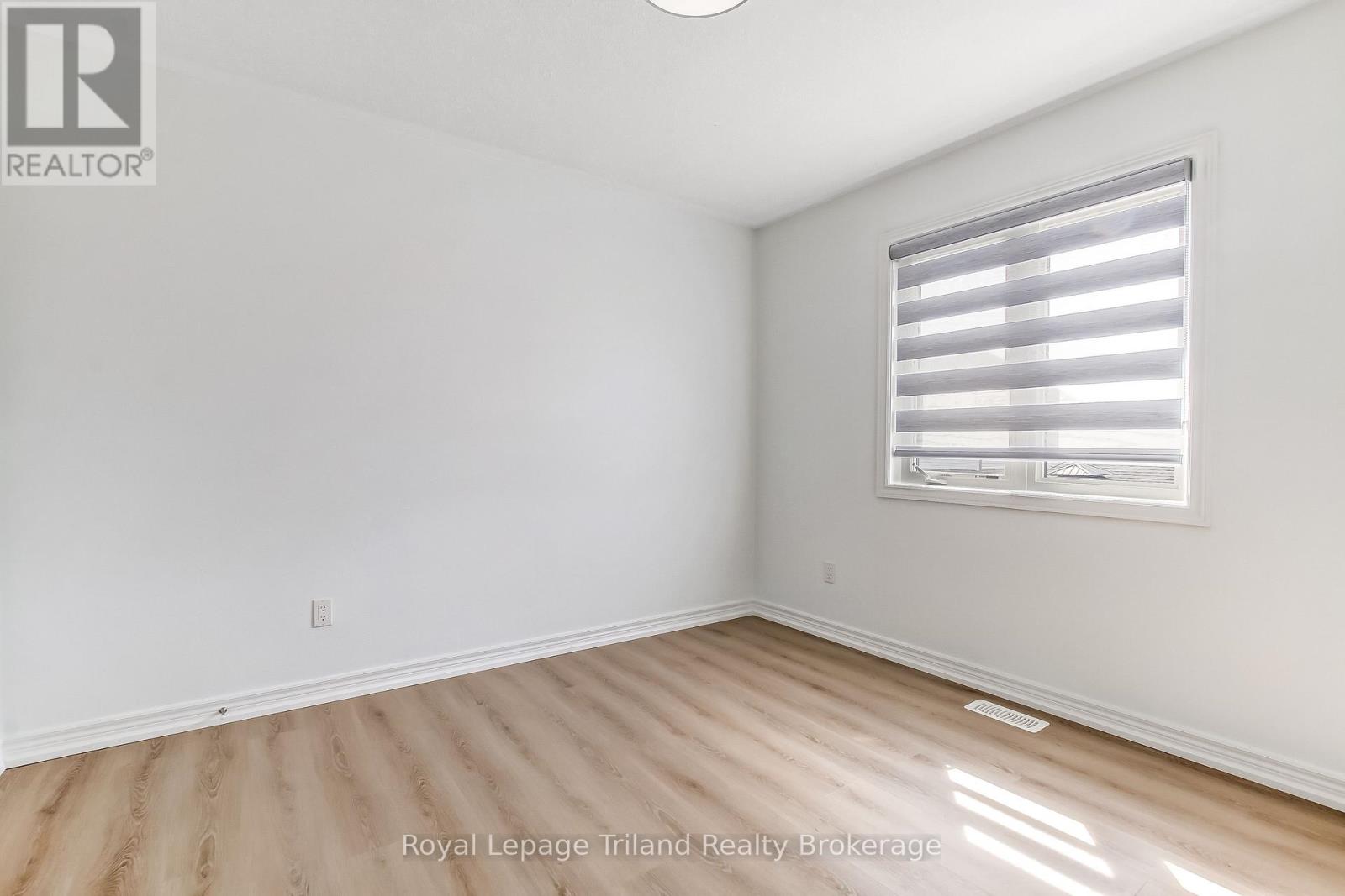 129 Passchendaele Street N, Woodstock, Ontario  N4T 0J3 - Photo 25 - X12946972