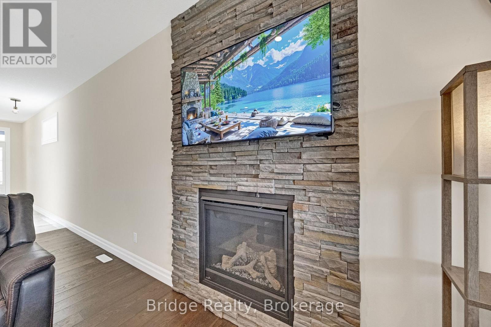 256 Tamarack Boulevard, Woodstock, Ontario  N4S 0E2 - Photo 13 - X12946980