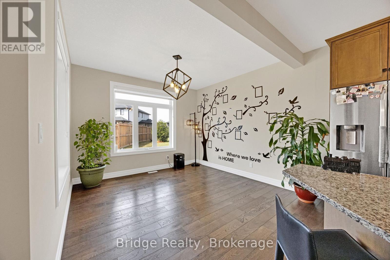 256 Tamarack Boulevard, Woodstock, Ontario  N4S 0E2 - Photo 15 - X12946980