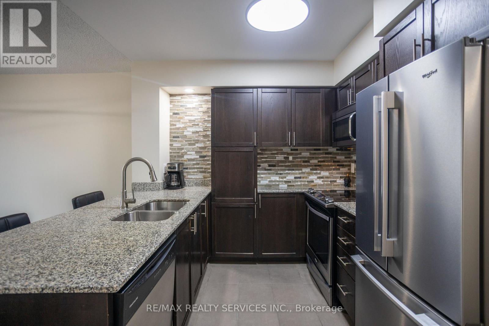 703 - 800 Lawrence Avenue W, Toronto, Ontario  M6A 0B1 - Photo 4 - W12941428