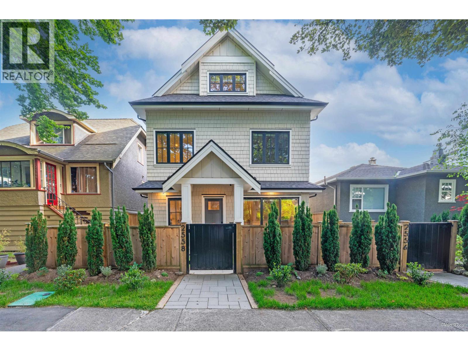 2558 WILLIAM STREET, Vancouver, British Columbia