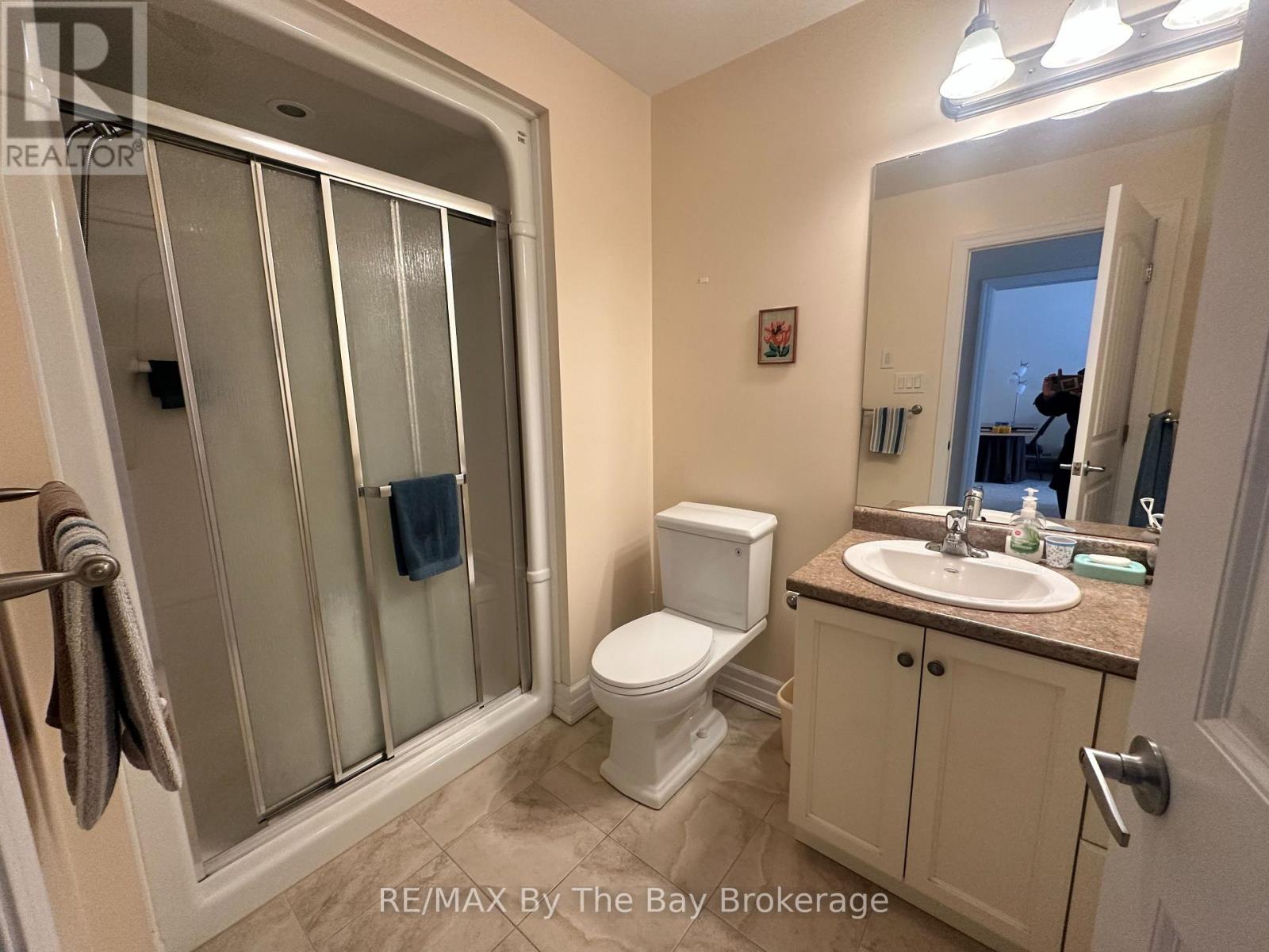 35 Garden Grove Crescent, Wasaga Beach, Ontario  L9Z 0E6 - Photo 9 - S12946976