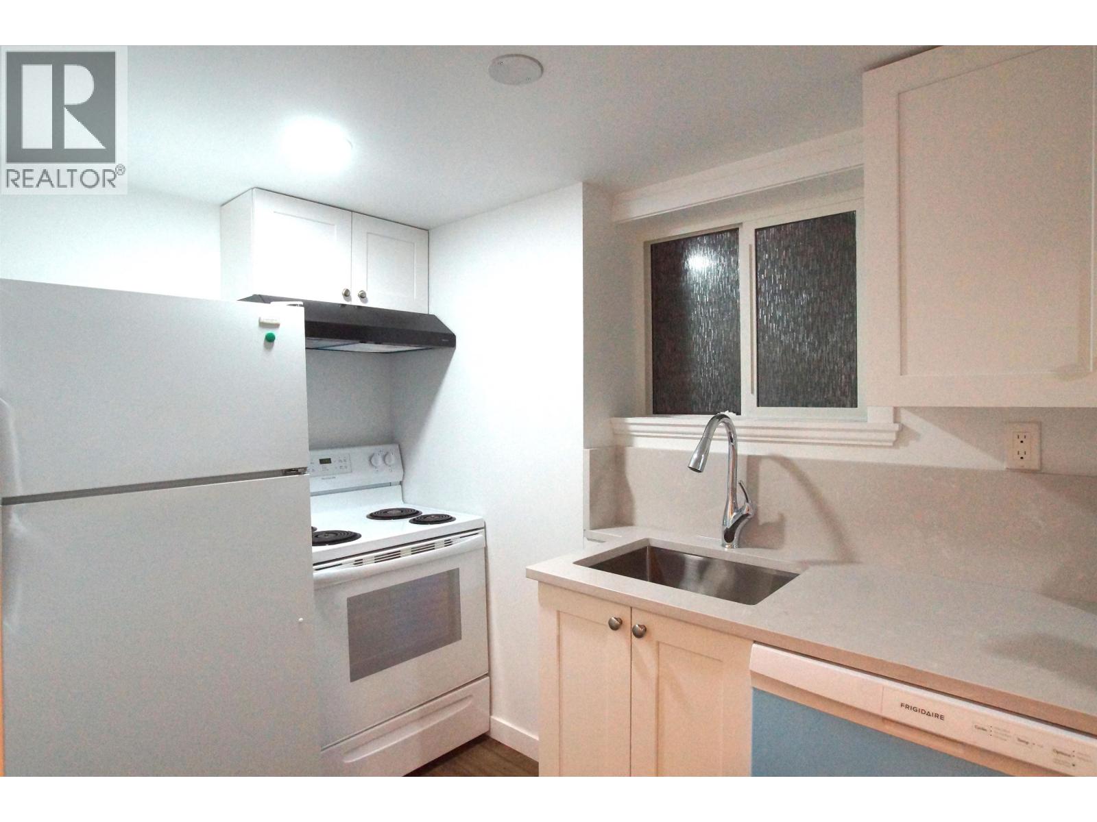 3945 W 10th Avenue, Vancouver, British Columbia  V6R 2G9 - Photo 29 - R3105295