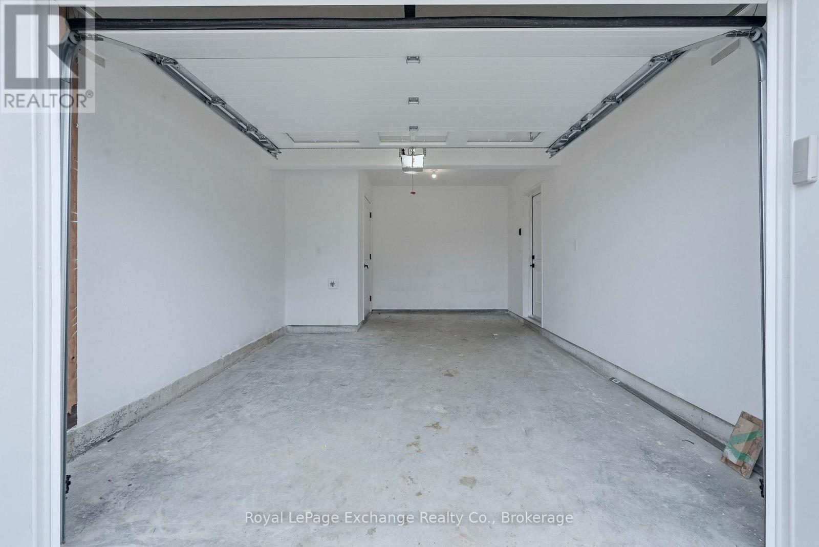 Unit 3 - 227 Bruce Street S, West Grey, Ontario  N0G 1R0 - Photo 25 - X12946898