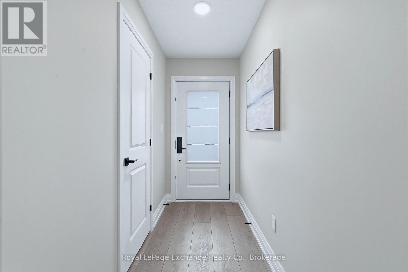 Unit 3 - 227 Bruce Street S, West Grey, Ontario  N0G 1R0 - Photo 4 - X12946898