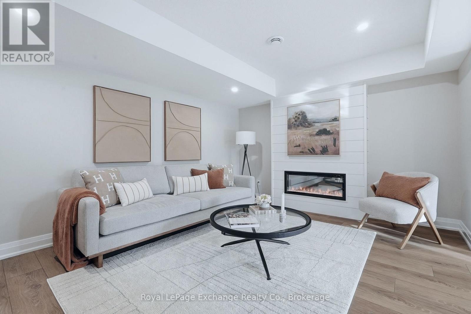 Unit 3 - 227 Bruce Street S, West Grey, Ontario  N0G 1R0 - Photo 8 - X12946898