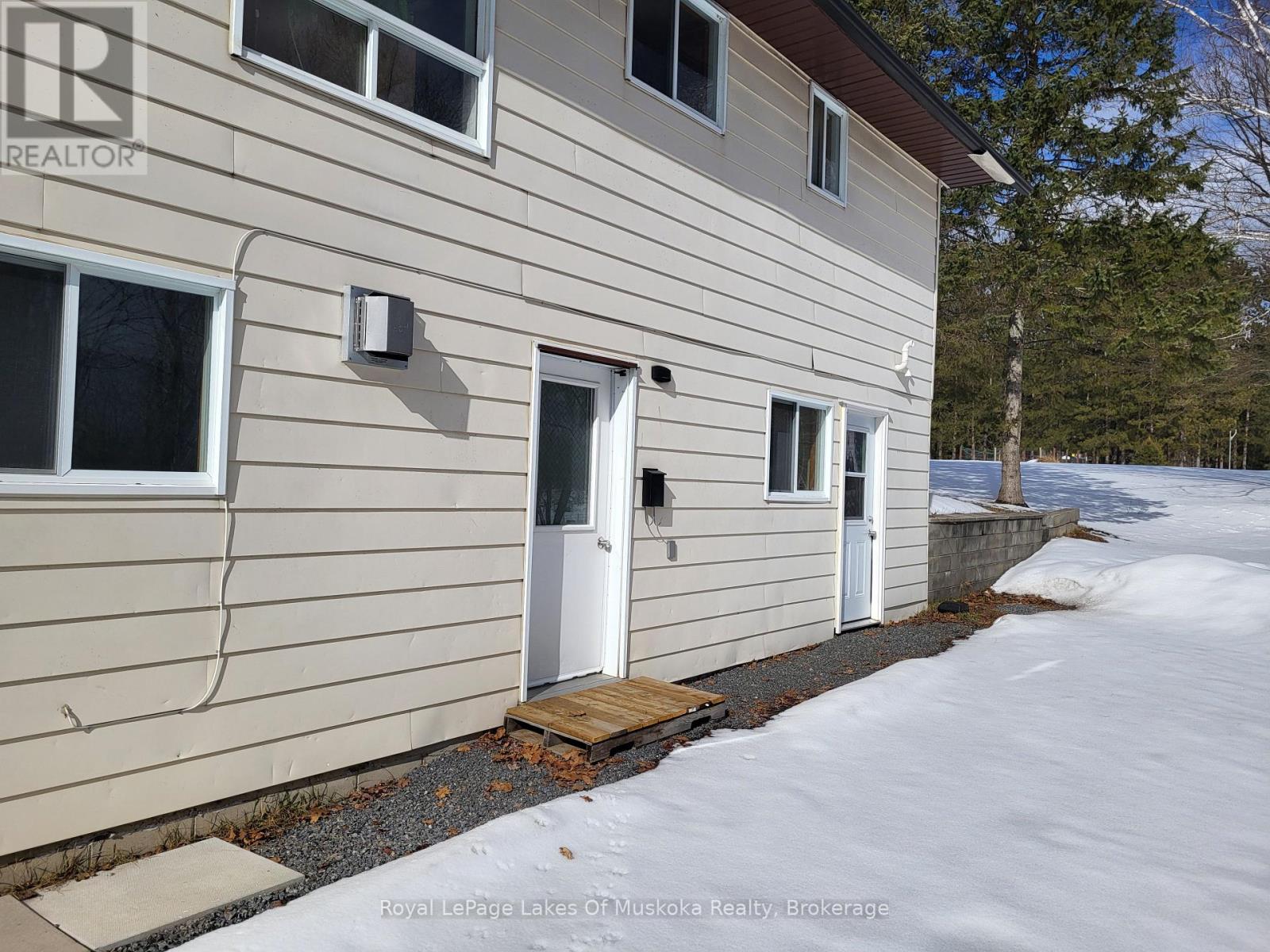 Lower Level - 273 Skyhills Road, Huntsville, Ontario  P1H 2J2 - Photo 2 - X12947050