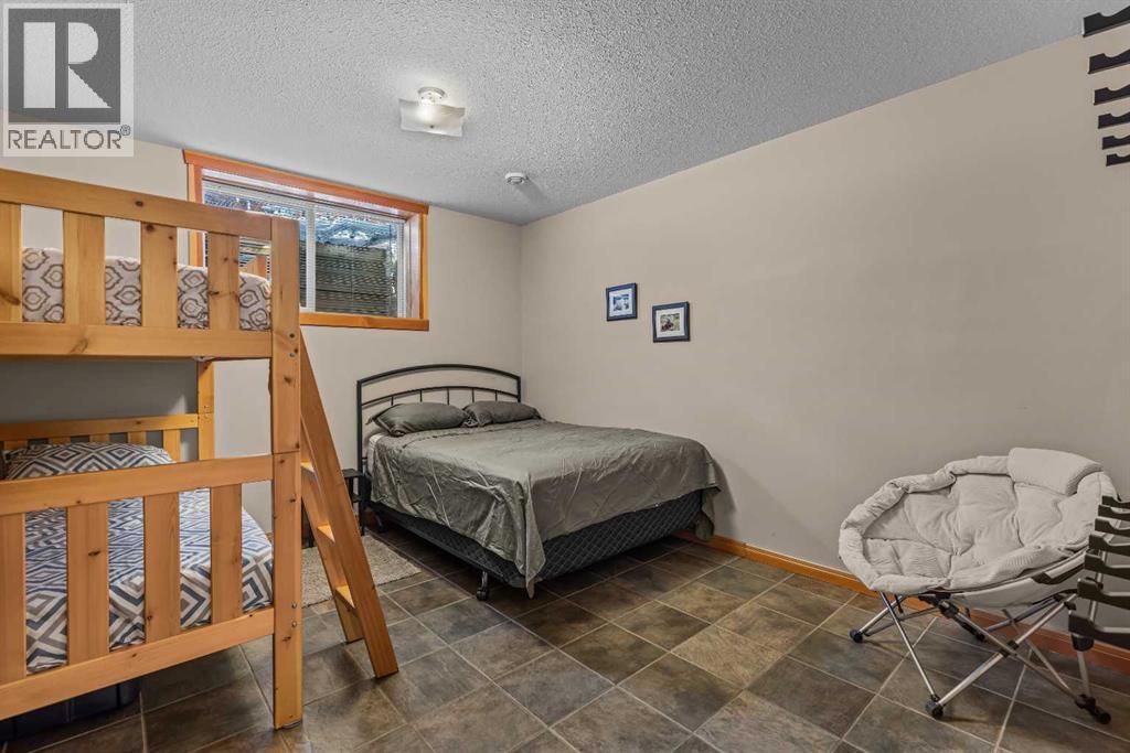 147 Hubman Landing, Canmore, Alberta  T1W 3L3 - Photo 38 - A2298120