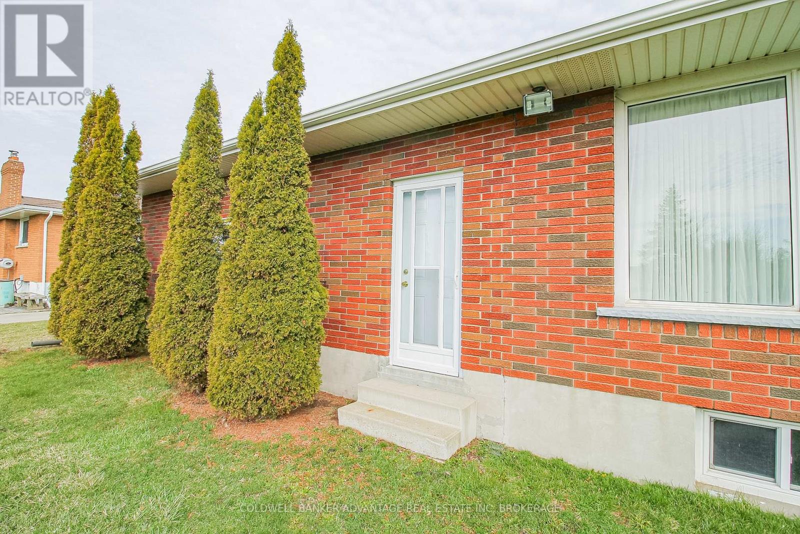 377 Silverthorn Crescent, Welland, Ontario  L3B 5N4 - Photo 45 - X12926774