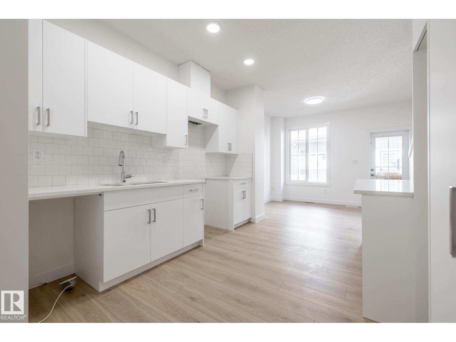 #50 7110 Keswick Cm Sw, Edmonton, Alberta  T6W 5P7 - Photo 5 - E4480105