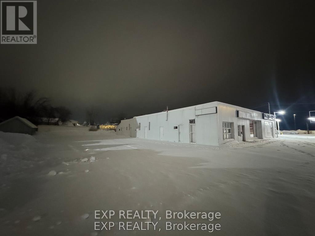 140 John Street, Hawkesbury, Ontario  K6A 1X9 - Photo 7 - X12946970