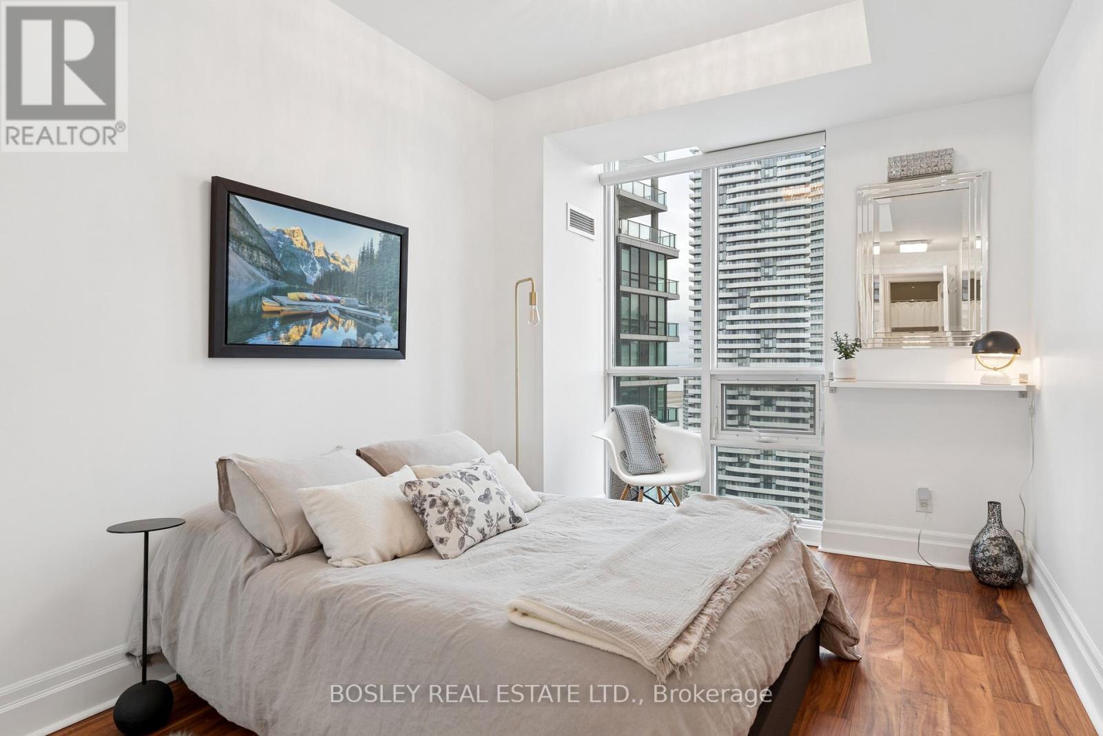 4501 - 16 Harbour Street, Toronto, Ontario  M5J 2Z7 - Photo 19 - C12946964