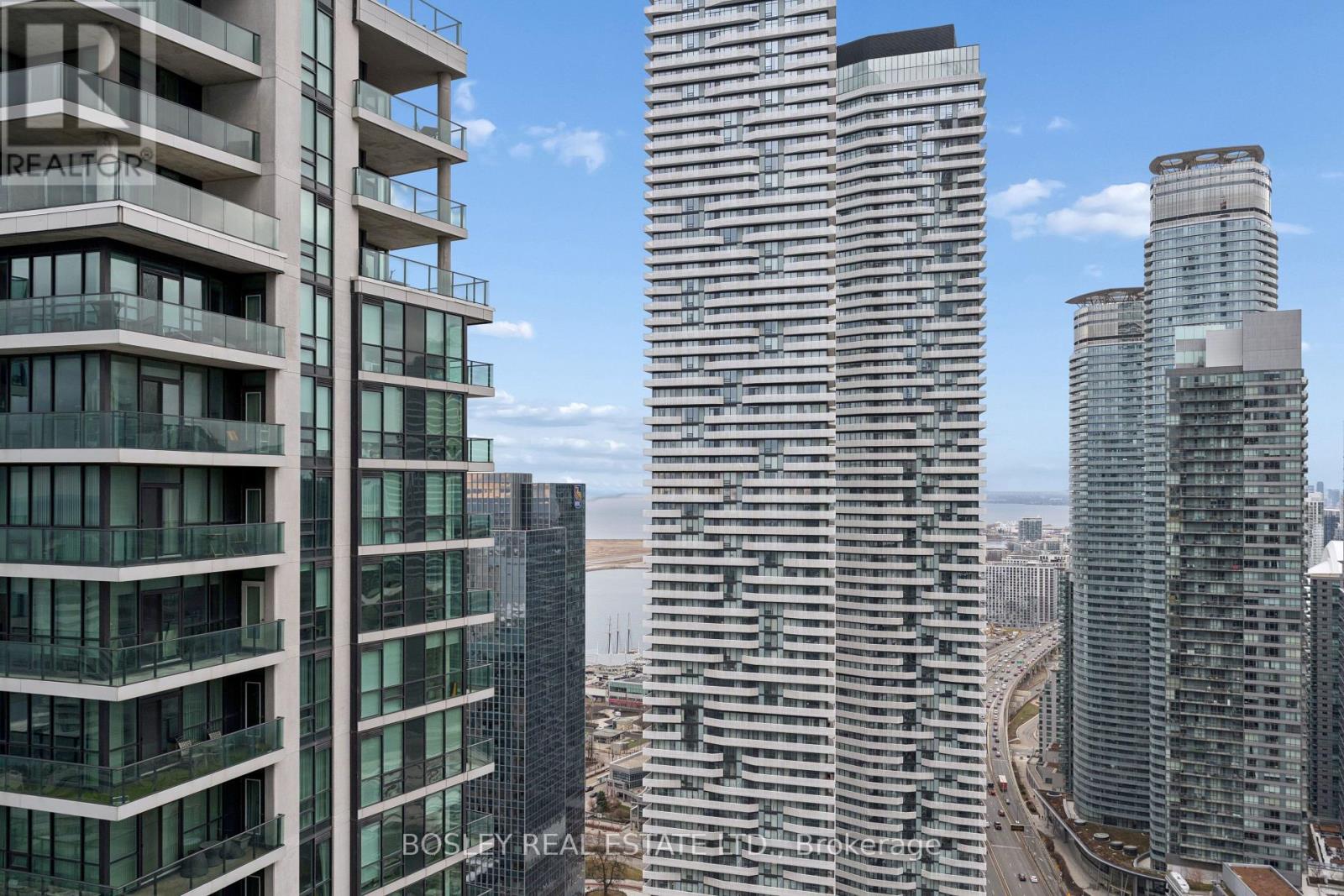 4501 - 16 Harbour Street, Toronto, Ontario  M5J 2Z7 - Photo 28 - C12946964