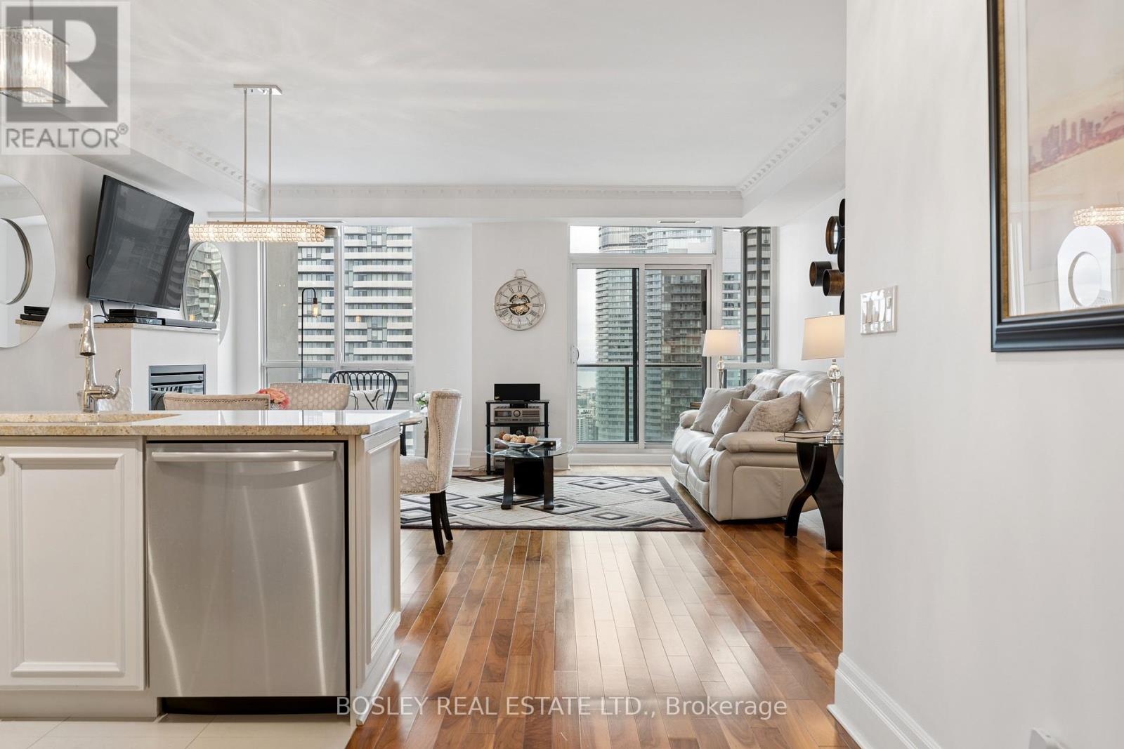 4501 - 16 Harbour Street, Toronto, Ontario  M5J 2Z7 - Photo 5 - C12946964