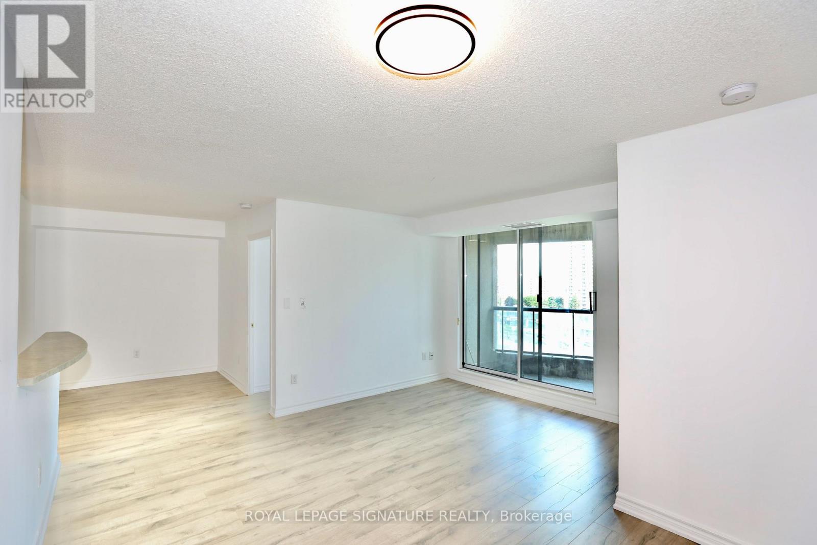 1116 - 7 Lorraine Drive, Toronto, Ontario  M2N 7H2 - Photo 7 - C12947008