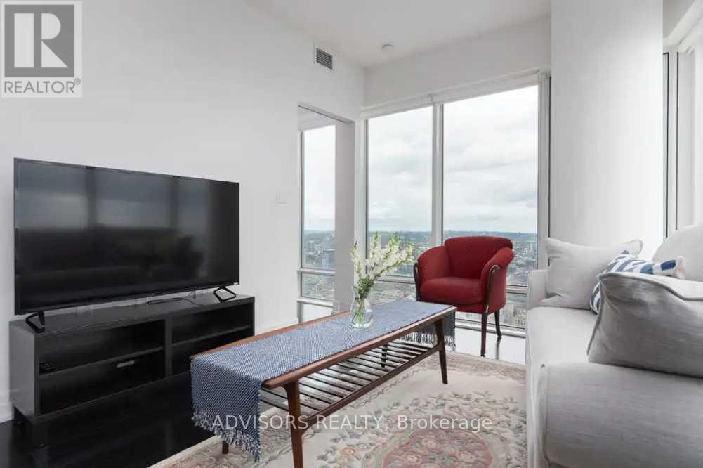 4011 - 8 The Esplanade Avenue, Toronto, Ontario  M5E 0A6 - Photo 4 - C12947014