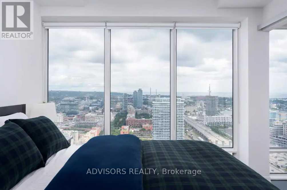 4011 - 8 The Esplanade Avenue, Toronto, Ontario  M5E 0A6 - Photo 8 - C12947014