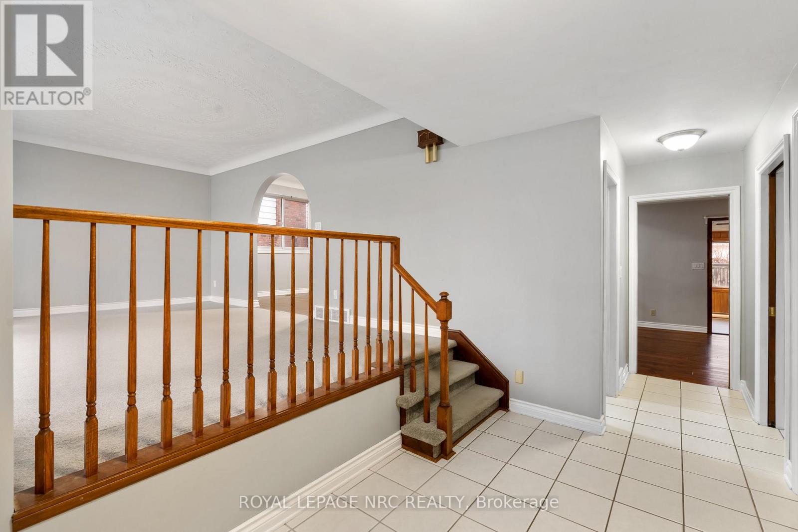 64 Adel Drive, St. Catharines, Ontario  L2M 7E6 - Photo 7 - X12945400