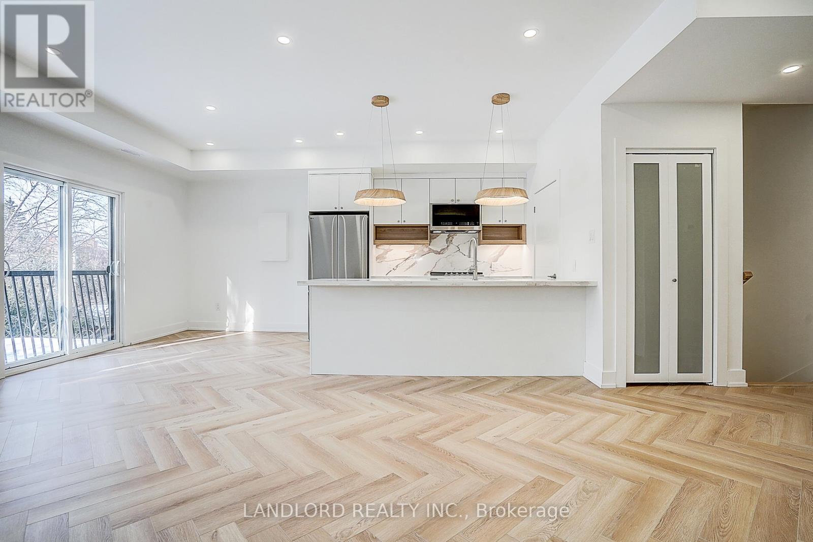 3 - 1146 Broadview Avenue, Toronto, Ontario  M4K 2S5 - Photo 10 - E12946966