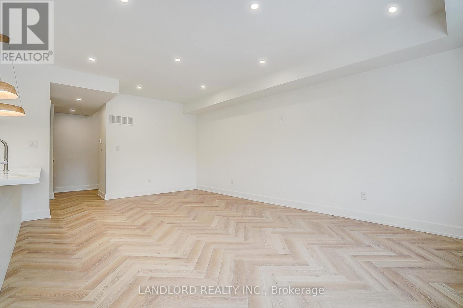 3 - 1146 Broadview Avenue, Toronto, Ontario  M4K 2S5 - Photo 14 - E12946966