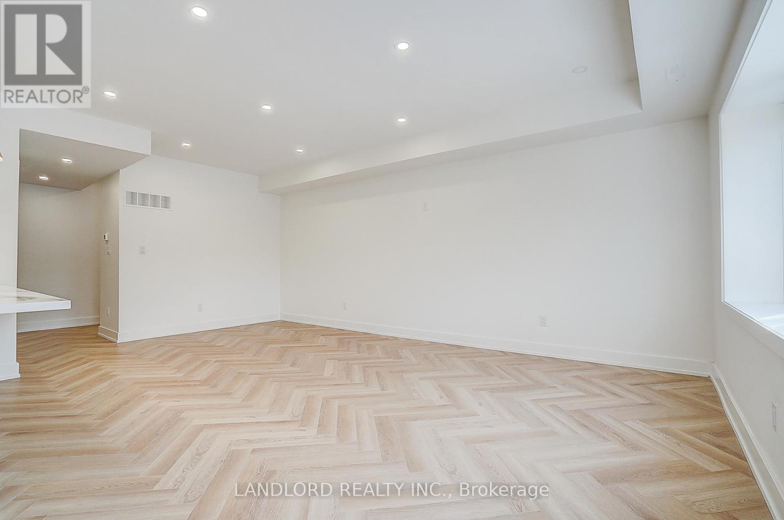 3 - 1146 Broadview Avenue, Toronto, Ontario  M4K 2S5 - Photo 15 - E12946966