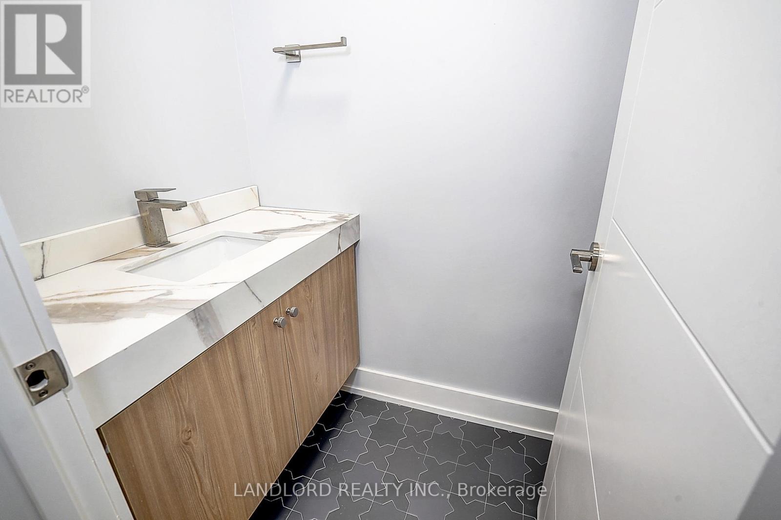 3 - 1146 Broadview Avenue, Toronto, Ontario  M4K 2S5 - Photo 29 - E12946966