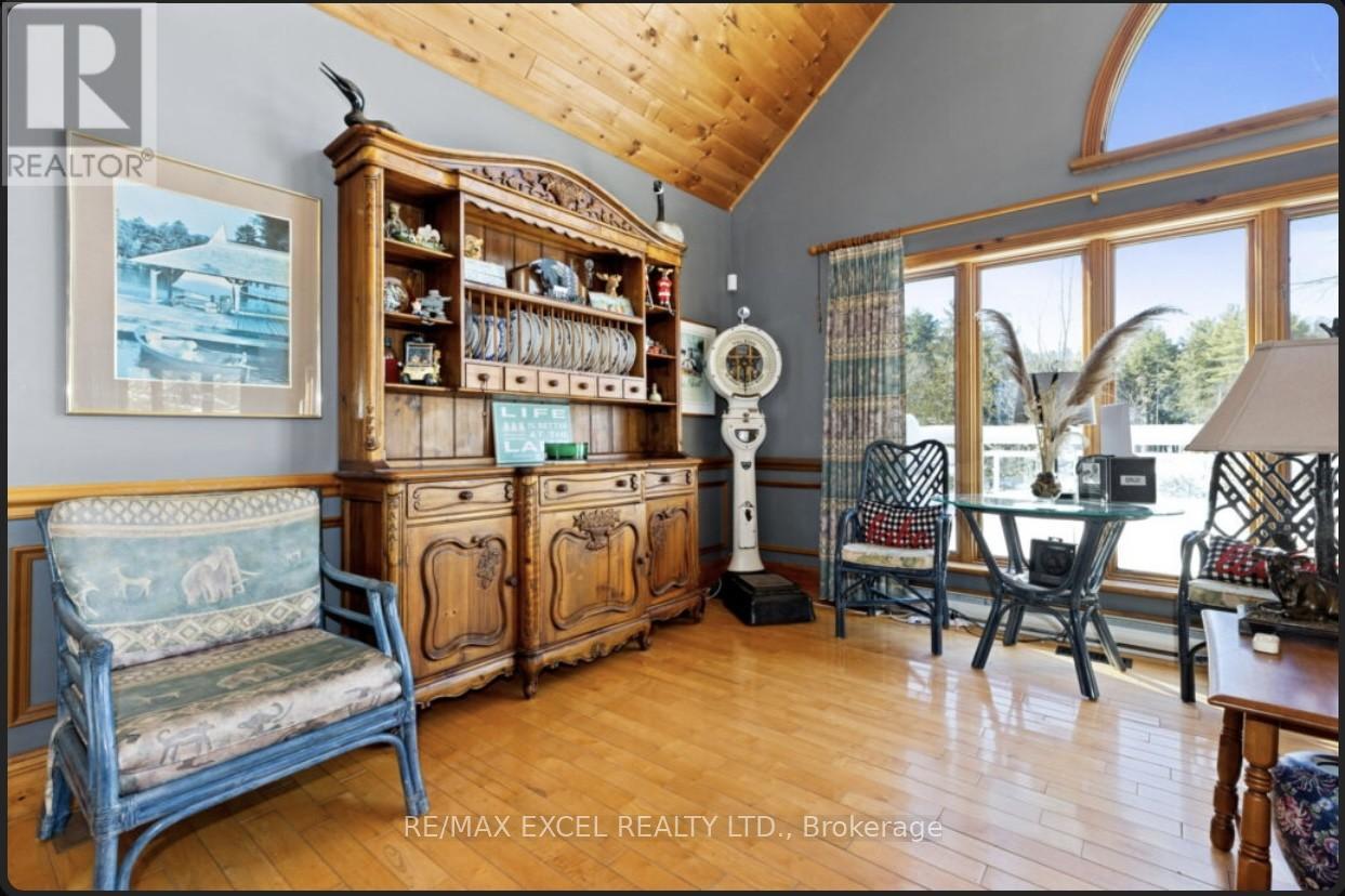 2 - 1205 Joe River Road, Muskoka Lakes, Ontario  P0C 1J0 - Photo 11 - X12946144