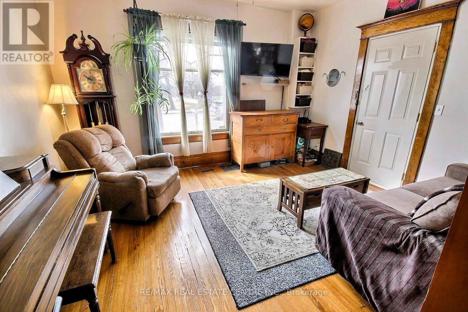 223 Water Street N Street, Cambridge, Ontario  N1R 3B9 - Photo 4 - X12946794