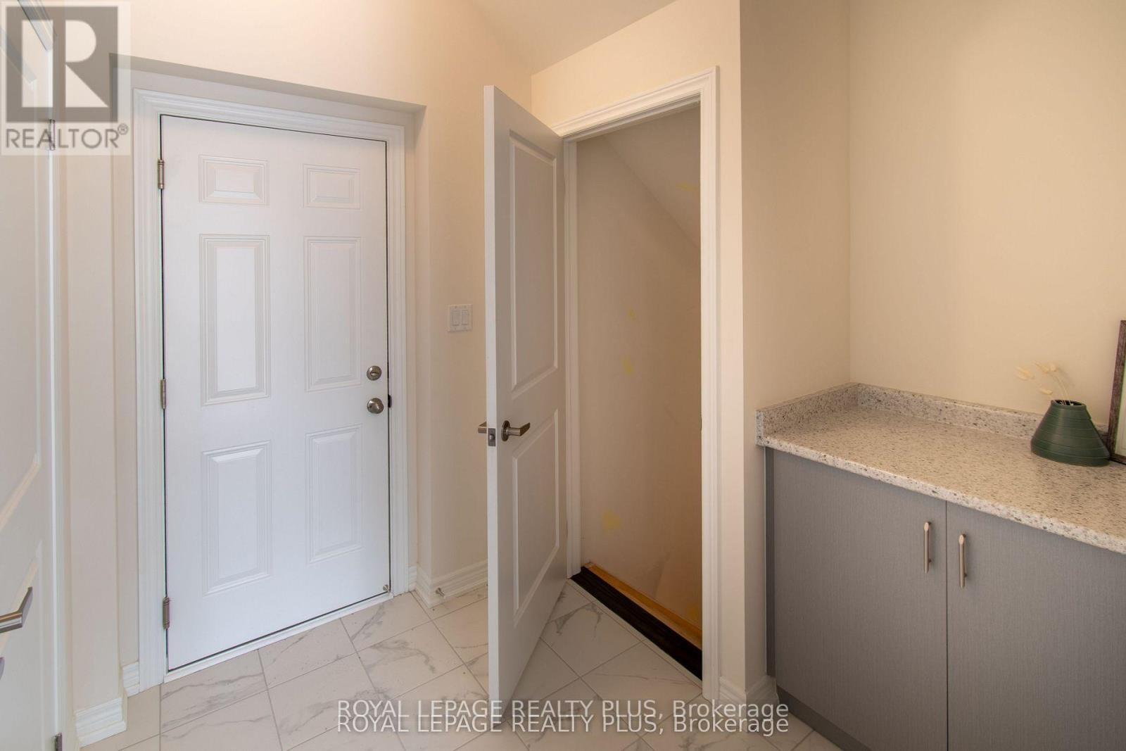 147 Dovedale Drive, Georgina, Ontario  L4P 0S6 - Photo 26 - N12946916