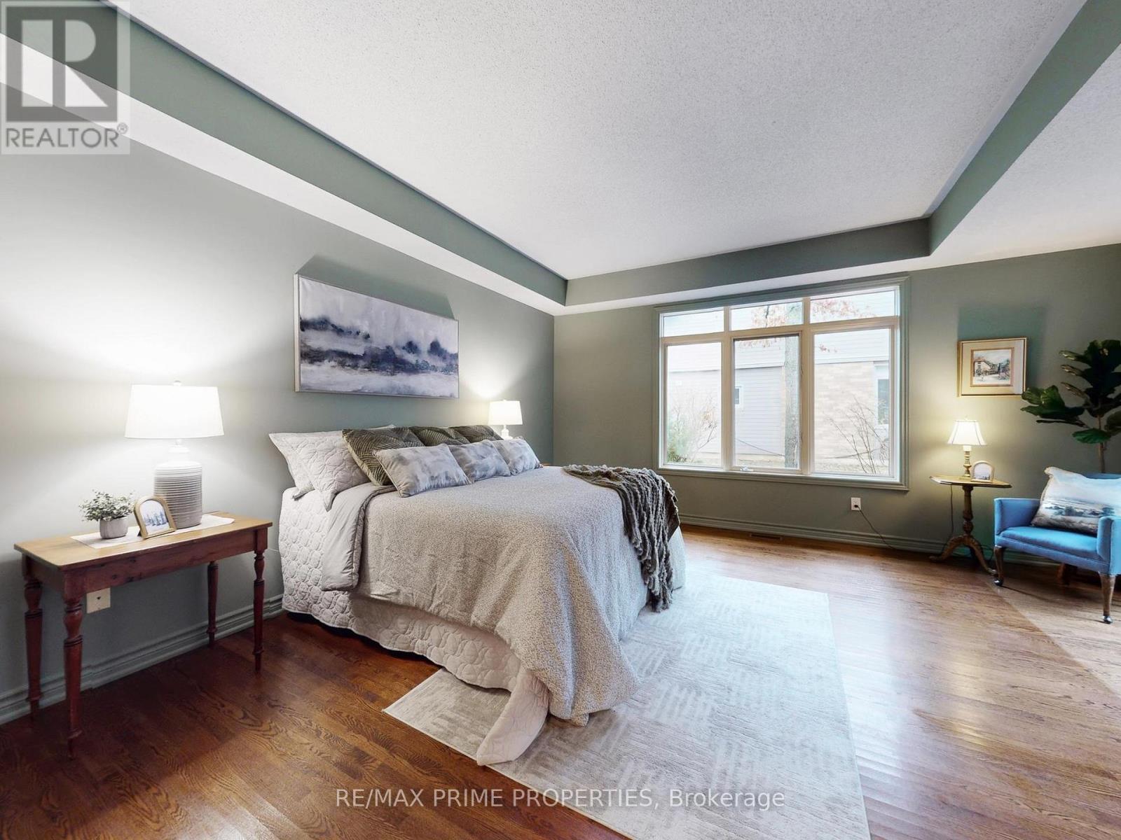 4 Colleen Bay Way, Markham, Ontario  L6E 1B4 - Photo 16 - N12946942