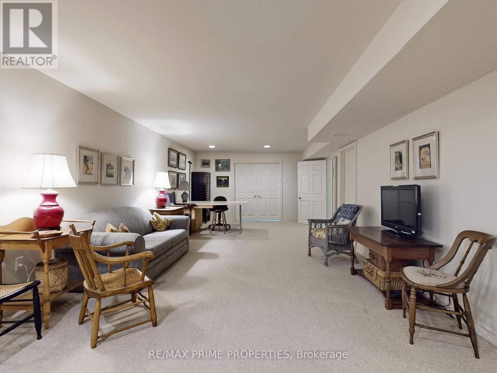 4 Colleen Bay Way, Markham, Ontario  L6E 1B4 - Photo 31 - N12946942