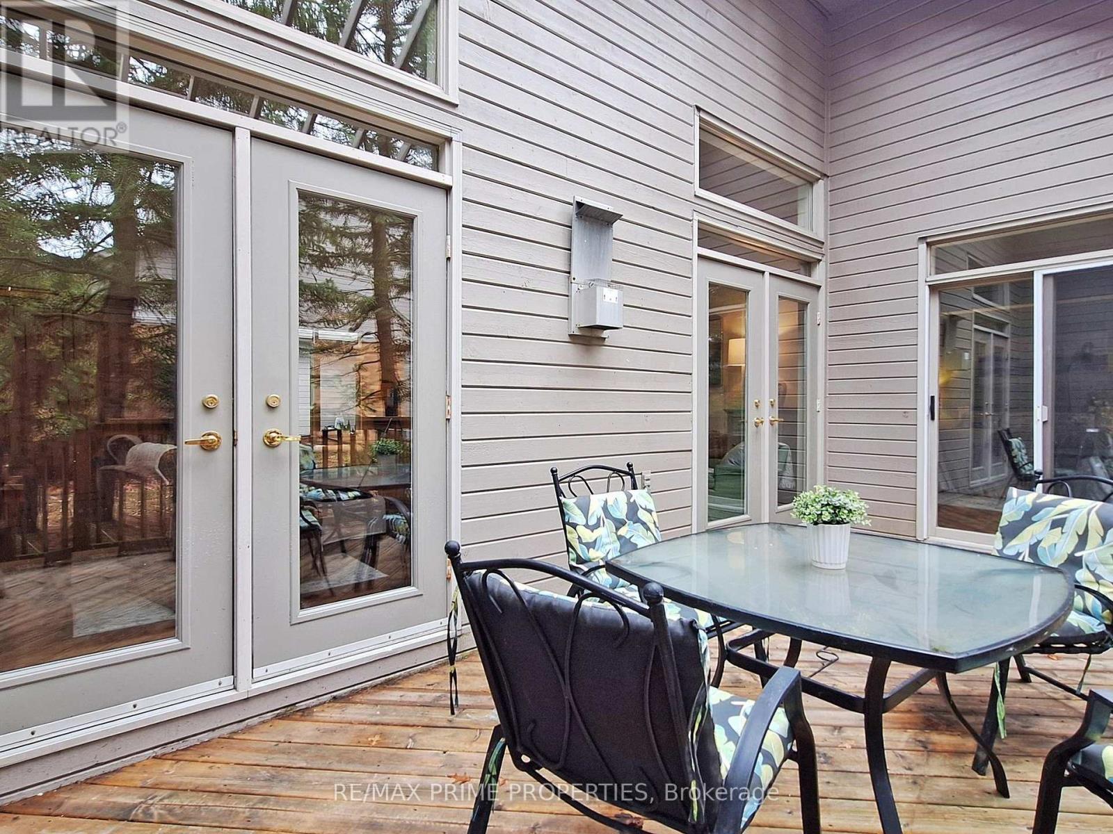 4 Colleen Bay Way, Markham, Ontario  L6E 1B4 - Photo 37 - N12946942