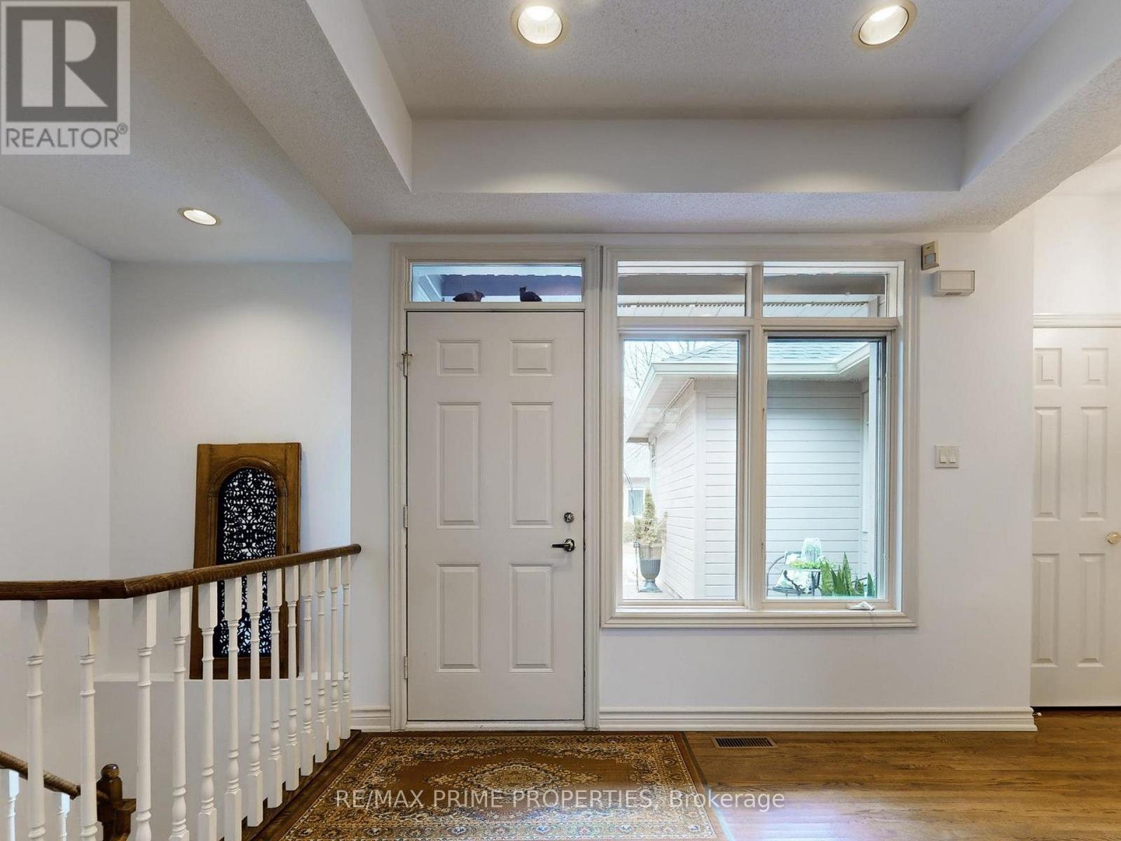 4 Colleen Bay Way, Markham, Ontario  L6E 1B4 - Photo 4 - N12946942