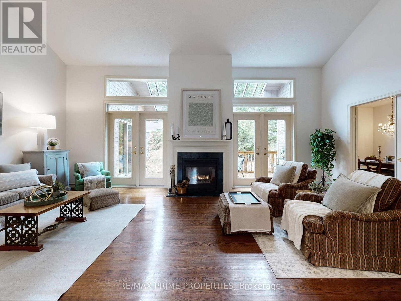 4 Colleen Bay Way, Markham, Ontario  L6E 1B4 - Photo 5 - N12946942