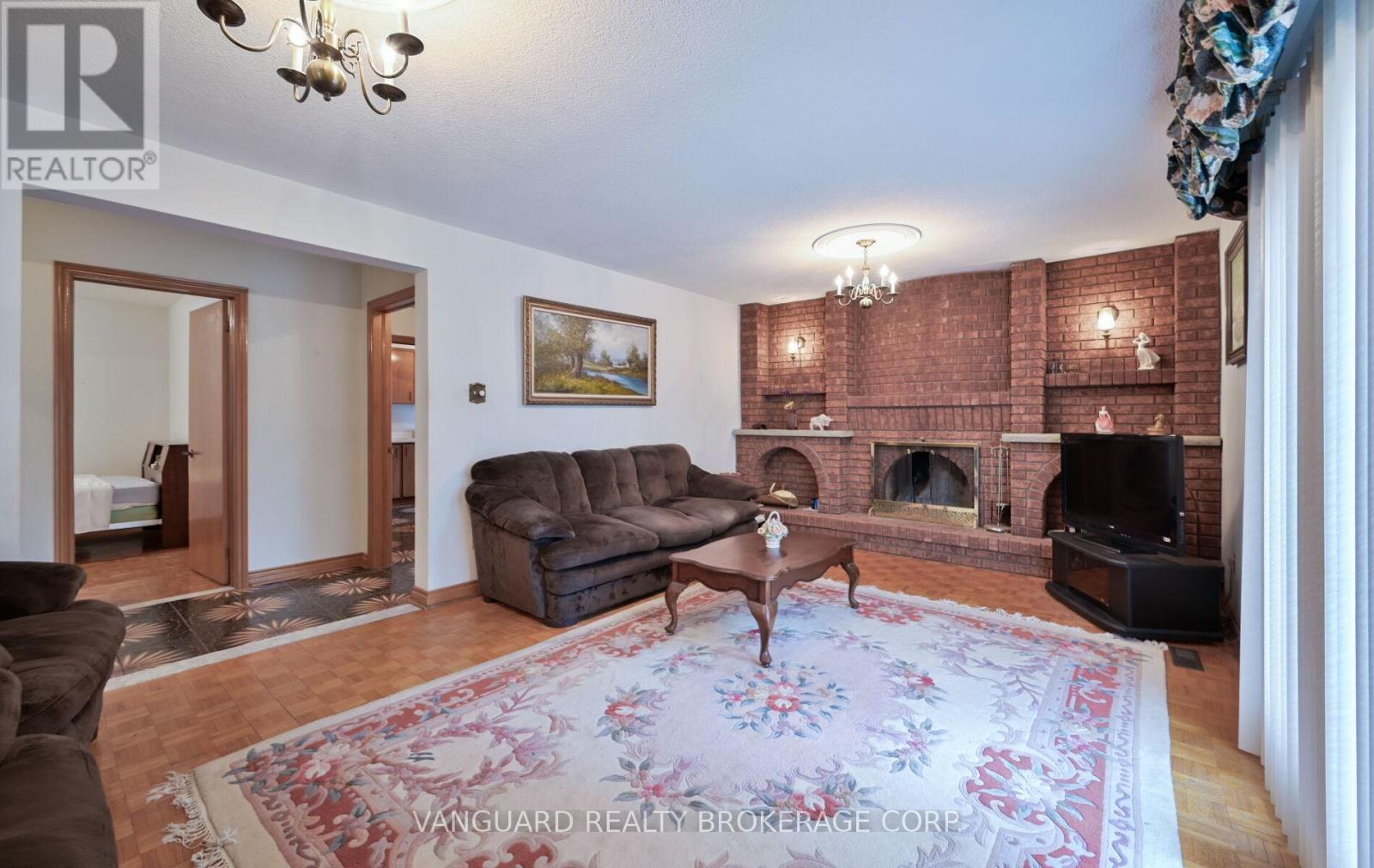 313 Firglen Ridge, Vaughan, Ontario  L4L 1N6 - Photo 13 - N12946956