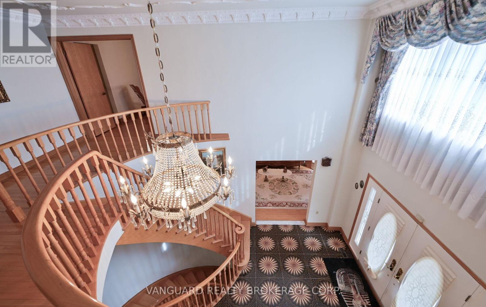 313 Firglen Ridge, Vaughan, Ontario  L4L 1N6 - Photo 26 - N12946956