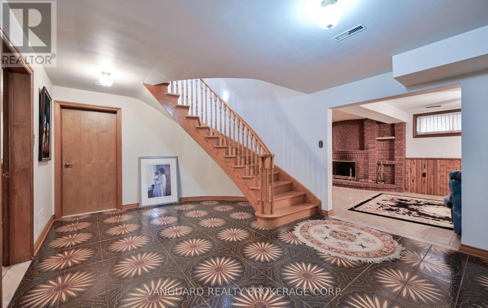 313 Firglen Ridge, Vaughan, Ontario  L4L 1N6 - Photo 40 - N12946956