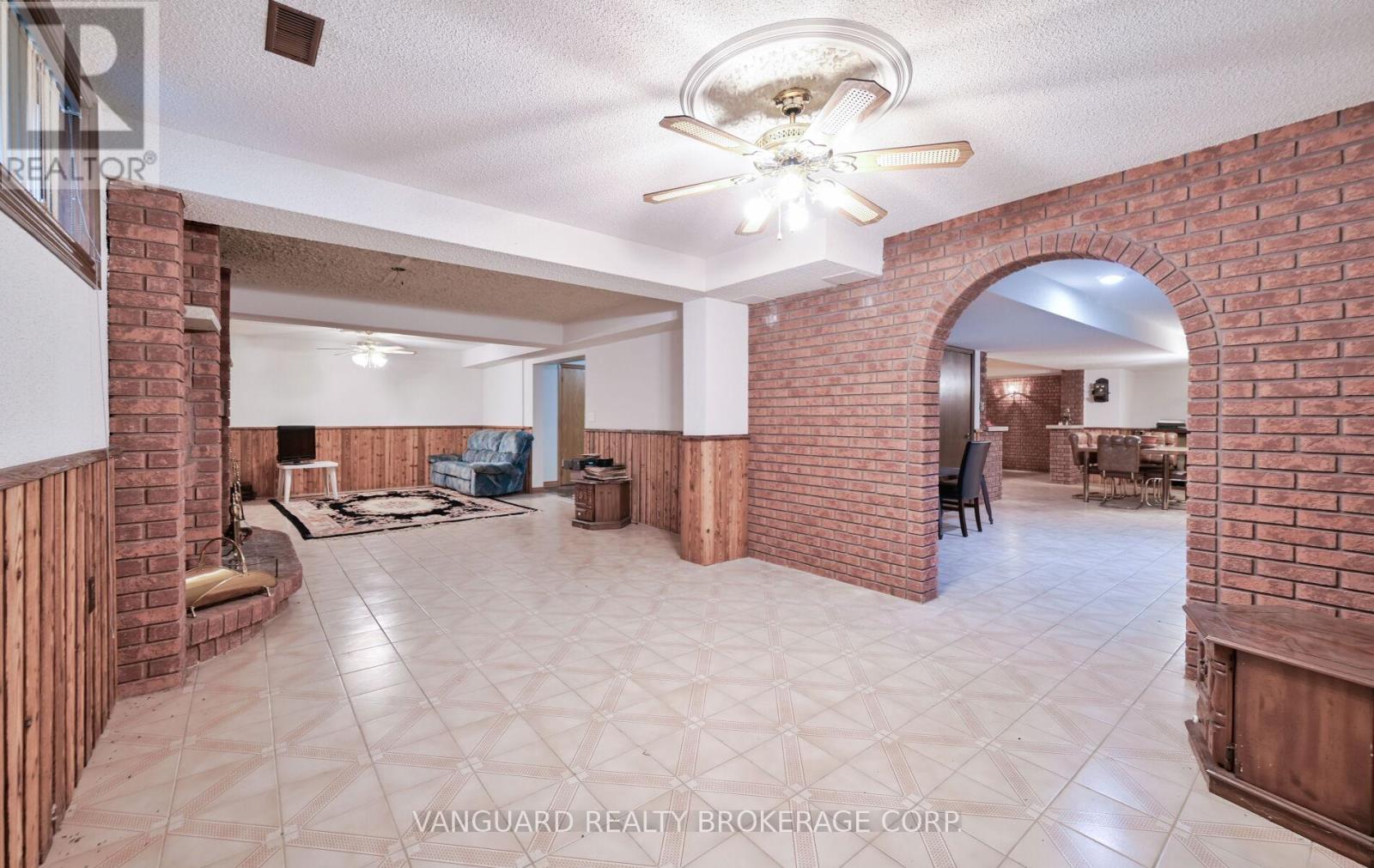 313 Firglen Ridge, Vaughan, Ontario  L4L 1N6 - Photo 42 - N12946956