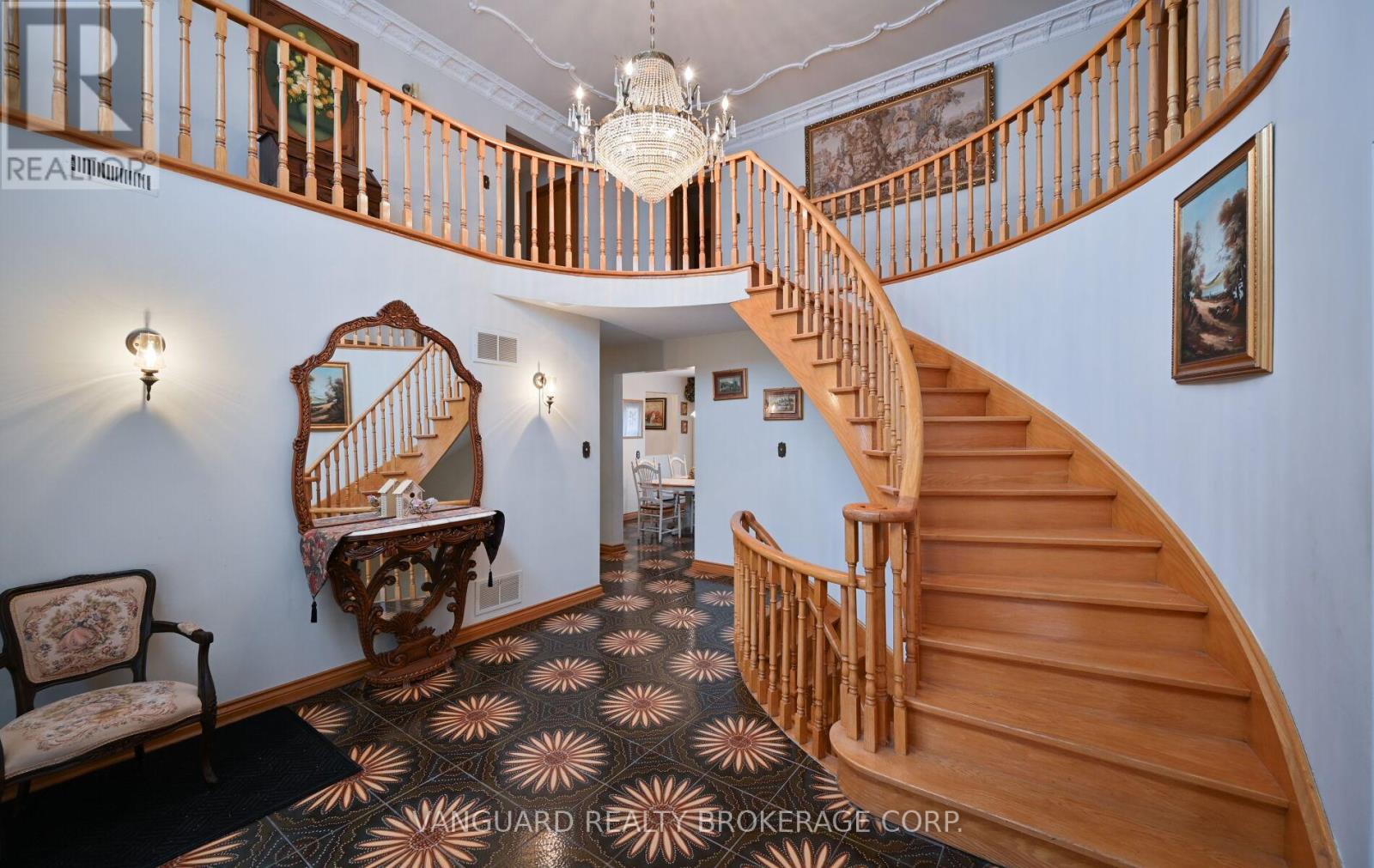 313 Firglen Ridge, Vaughan, Ontario  L4L 1N6 - Photo 5 - N12946956