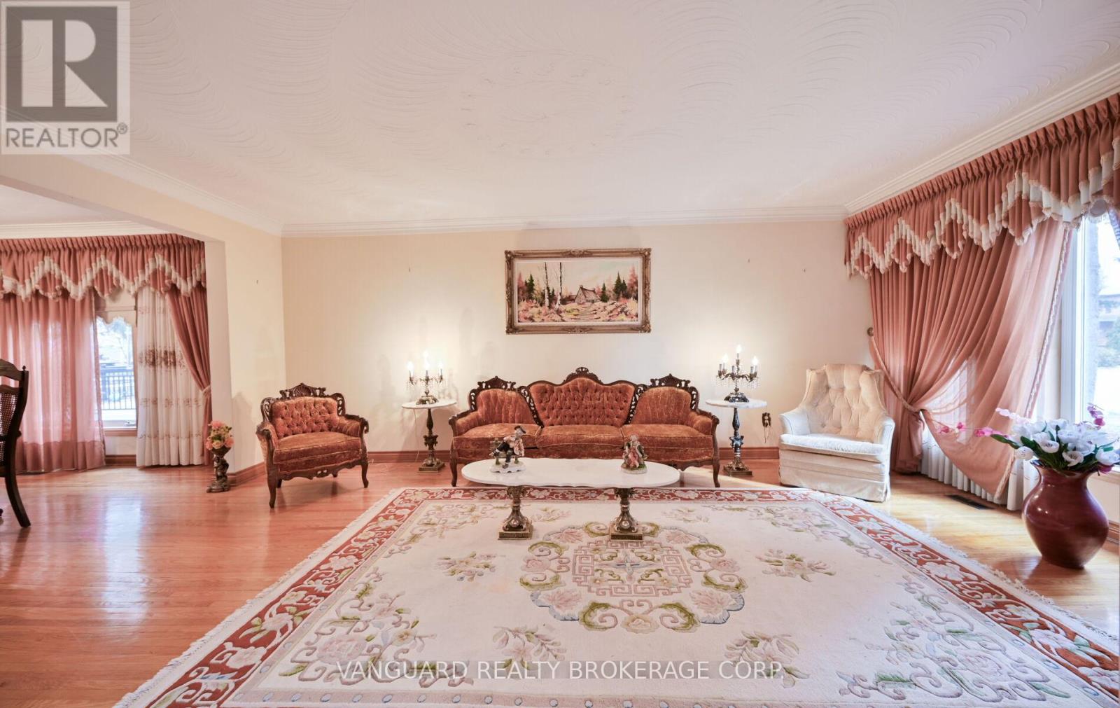 313 Firglen Ridge, Vaughan, Ontario  L4L 1N6 - Photo 8 - N12946956