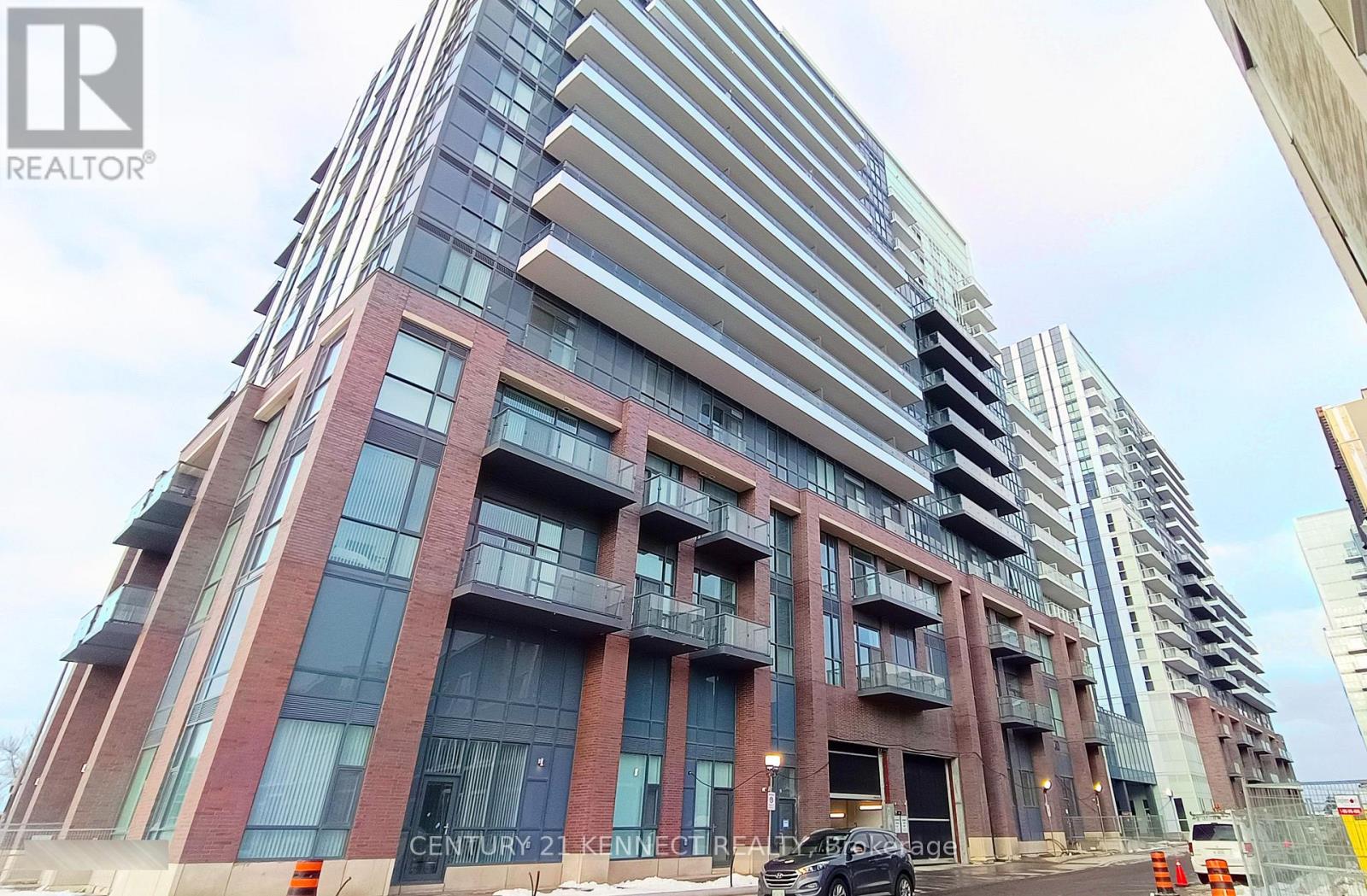 1517 - 10 HONEYCRISP CRESCENT, Vaughan, Ontario