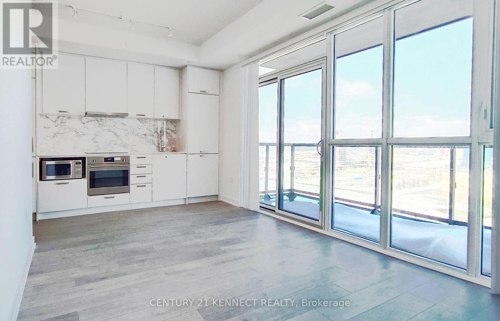 1517 - 10 Honeycrisp Crescent, Vaughan, Ontario  L4K 0M7 - Photo 3 - N12946978