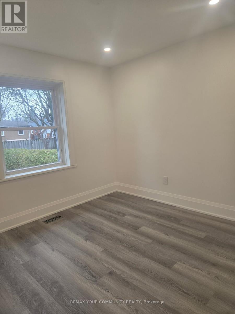 64 Rockport Crescent, Richmond Hill, Ontario  L4C 2L6 - Photo 17 - N12946988