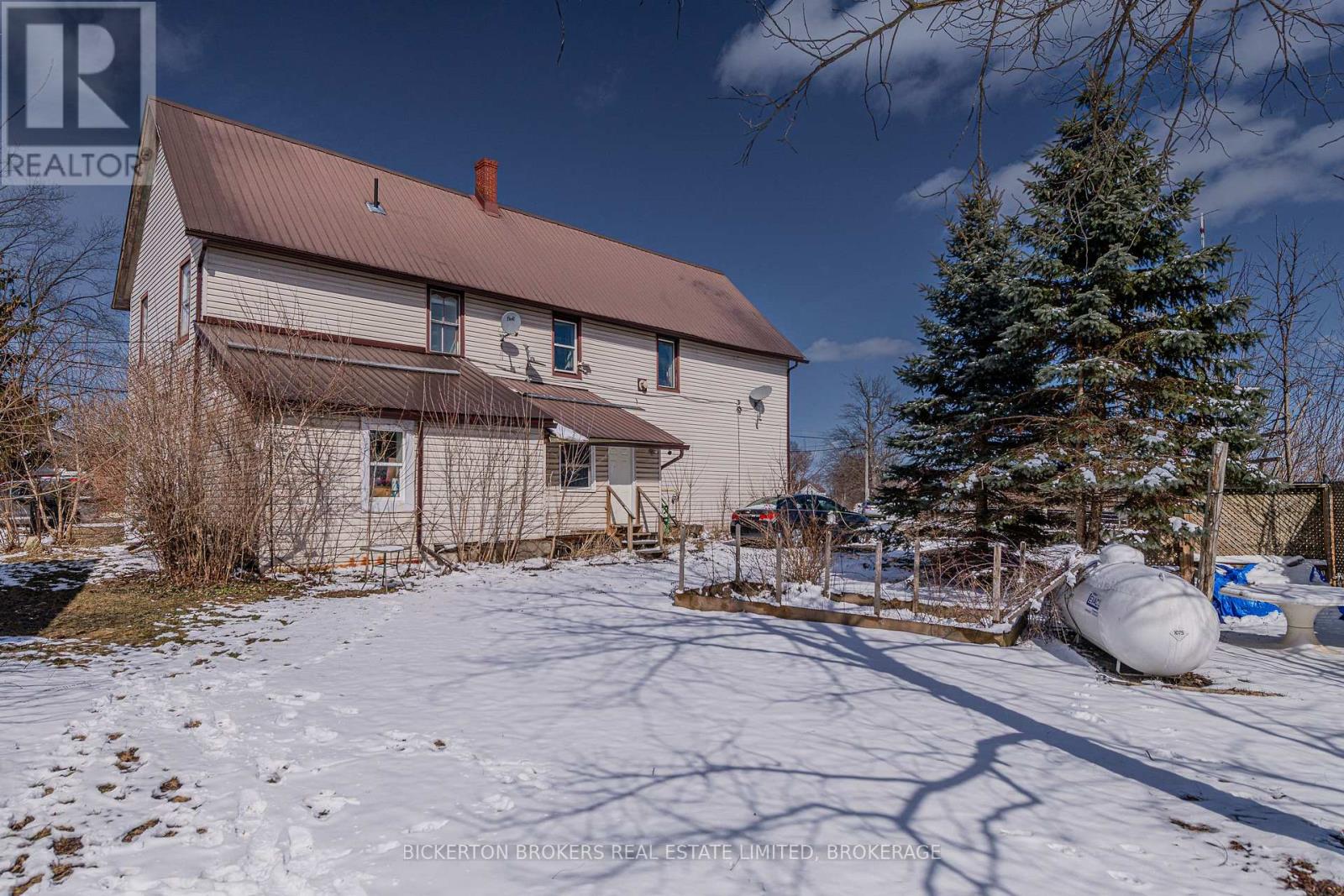 1064 Prince Street, Lansdowne Village, Ontario  K0E 1L0 - Photo 5 - X12947048