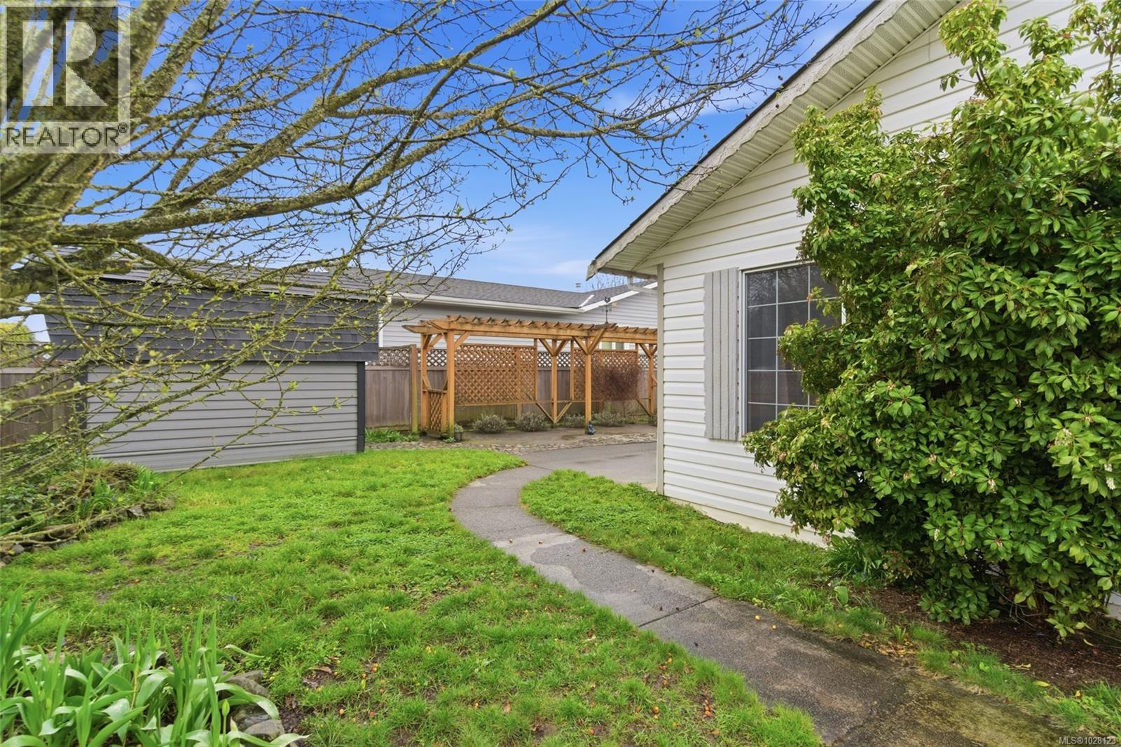 702 Forsyth Ave, Parksville, British Columbia  V9P 1E7 - Photo 25 - 1028123