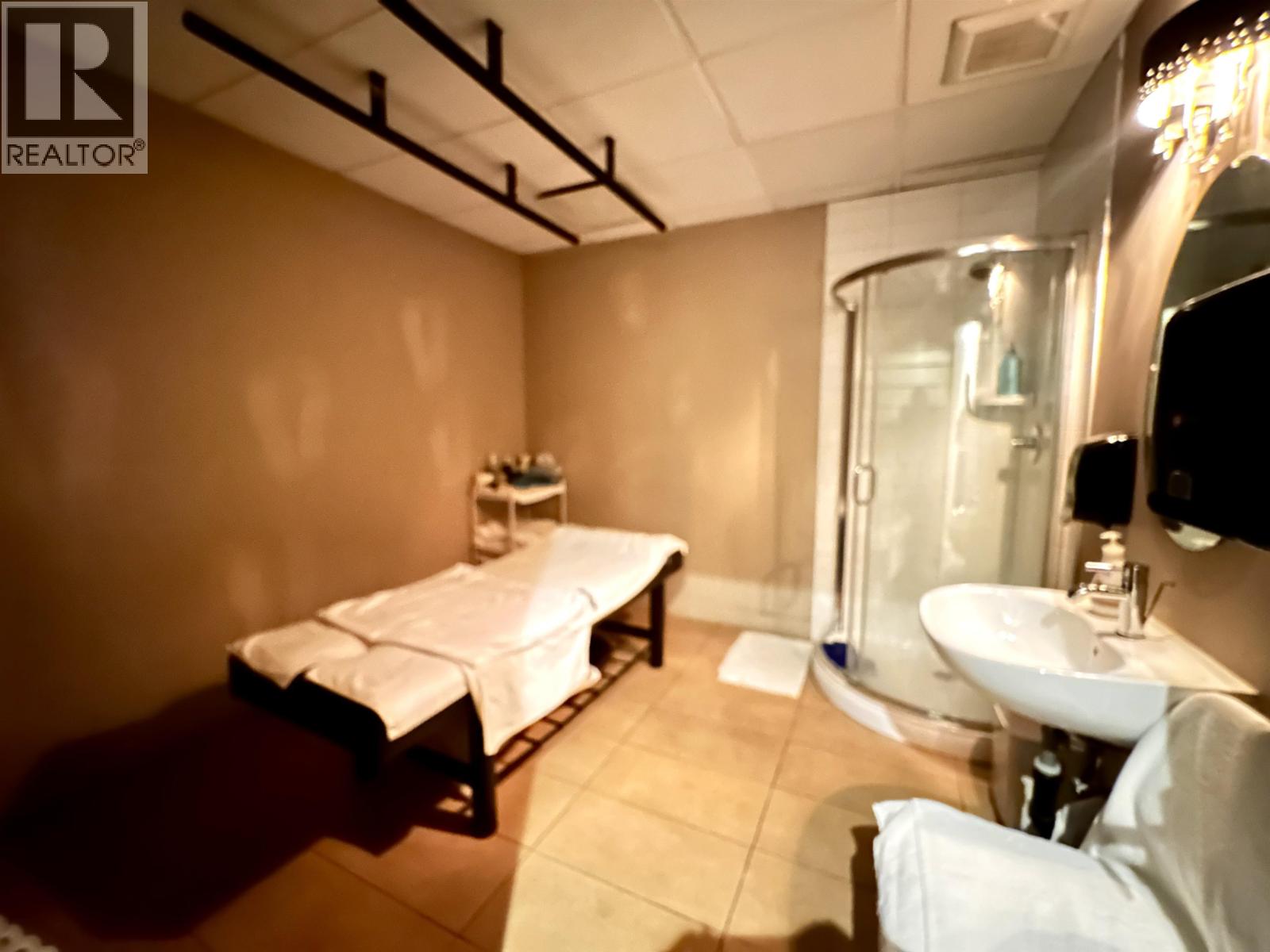 201 4640 No.3 Road, Vancouver, British Columbia  V6X 2C2 - Photo 11 - C8076600